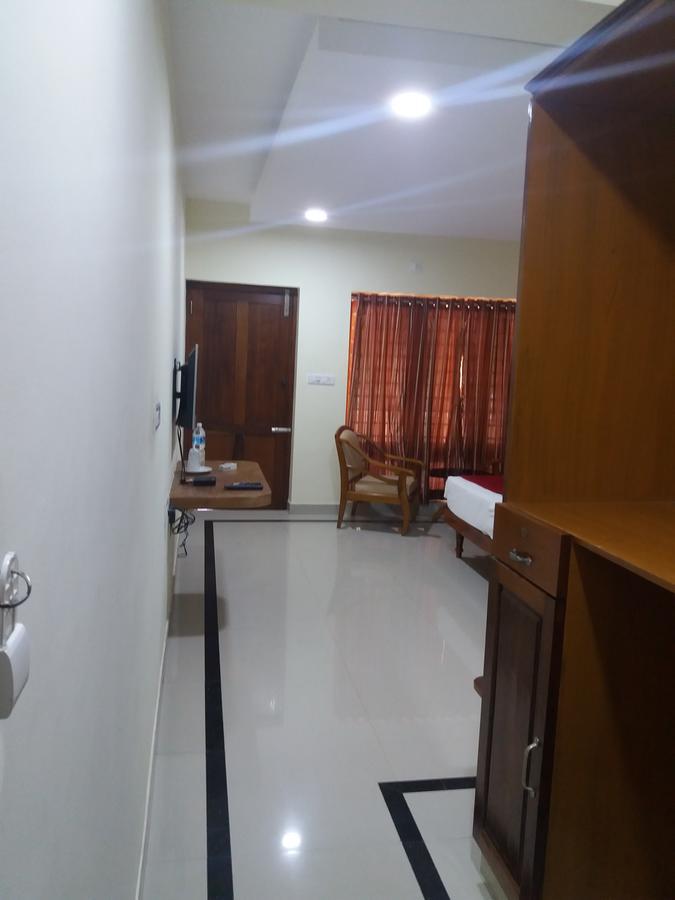 Travancore Island Resort Thiruvananthapuram Exterior foto